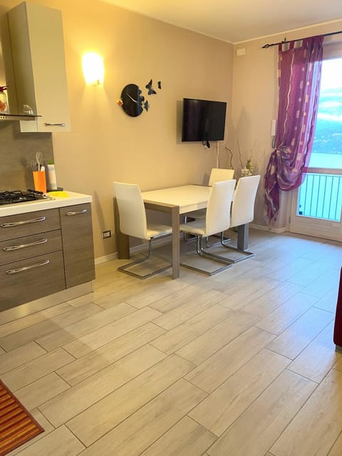 TV and multimedia, Dining area