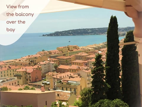 Property building, Nearby landmark, Day, Natural landscape, Balcony/Terrace, City view, Lake view, Sea view