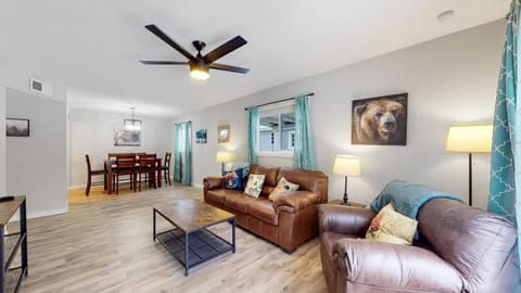 Two bedroom family home near Anschutz Medical House in Aurora