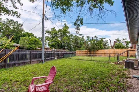 Spacious family home in Littleton with fenced yard House in Littleton