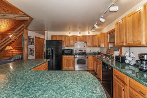 TB-19 Thunder Bay Resort Cabin 19 Cabin in Wisconsin