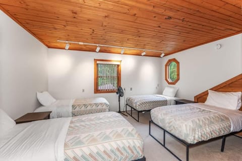 TB-19 Thunder Bay Resort Cabin 19 Cabin in Wisconsin