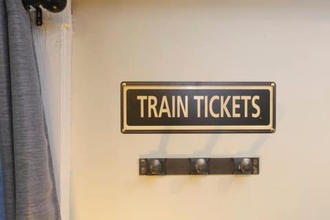 Midnight Train to Midway House in Midway