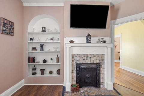 College Park Getaway House in Kentucky