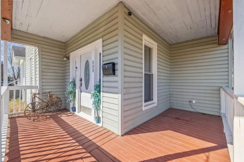 College Park Getaway House in Kentucky