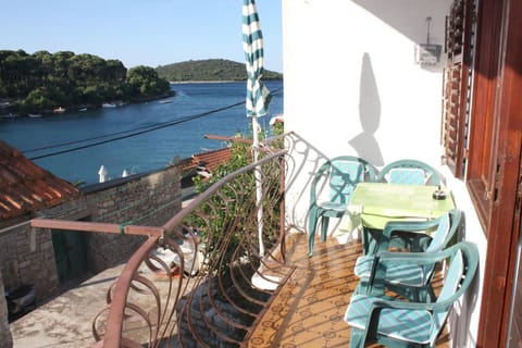 Balcony/Terrace, children, Family