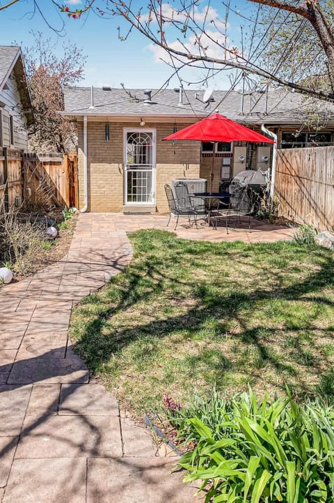 Charming two bedroom family home in coveted neighborhood House in Englewood