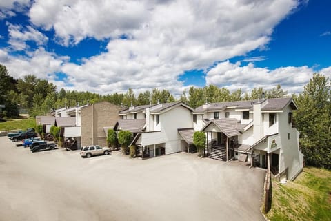 Property building, Day