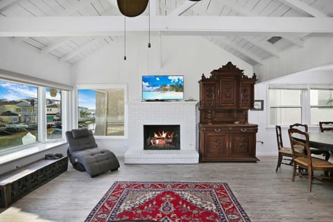 Grand Canal Getaway - Balboa Island House in Balboa Island