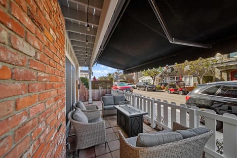 Ruby Villa A - Stay for 6 House in Balboa Island