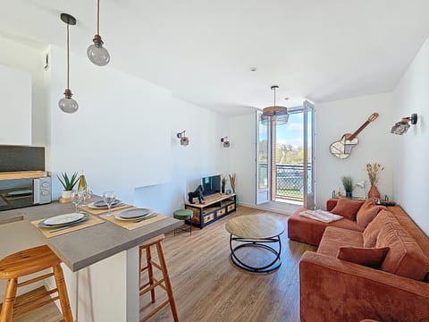 Duplex lumineux et rénové-Vue Seine-Tout à pied Apartment in Île-de-France