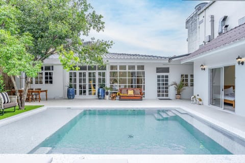 Property building, Swimming pool