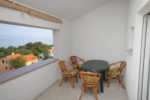Balcony/Terrace, children, Family