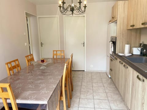 Gîte confortable avec Wi-Fi, proche Zoo de Beauval et châteaux de la Loire - FR-1-491-458 House in Centre-Val de Loire