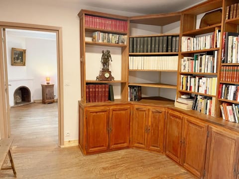 Le Moulin de Ronsard : Demeure spacieuse, jardin et vue sur le Loir - 8 personnes - FR-1-491-459 House in Centre-Val de Loire