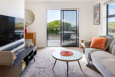 TV and multimedia, Balcony/Terrace, Living room, Seating area