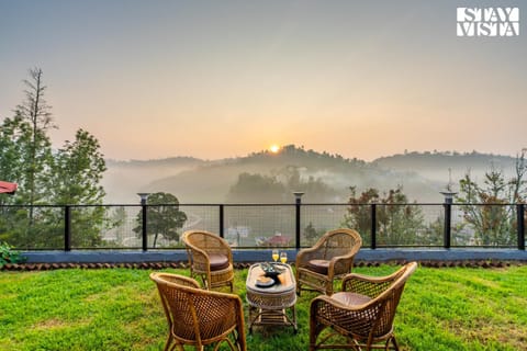 Seating area, Mountain view