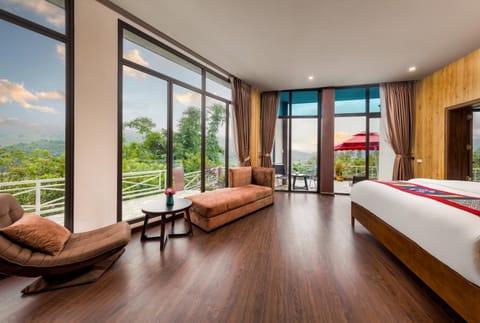 Living room, Garden view