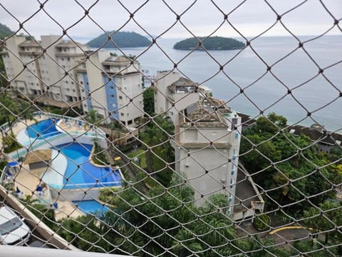 Pool view, Sea view