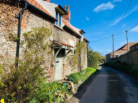 Neighbourhood, Street view