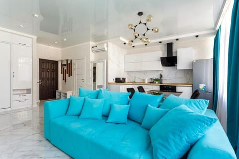 Kitchen or kitchenette, Seating area