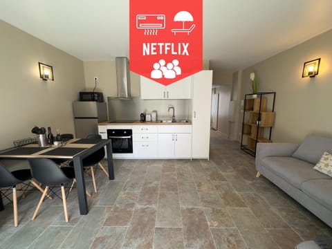 Kitchen or kitchenette, Living room, Seating area, stove, stove, kitchen, kitchen