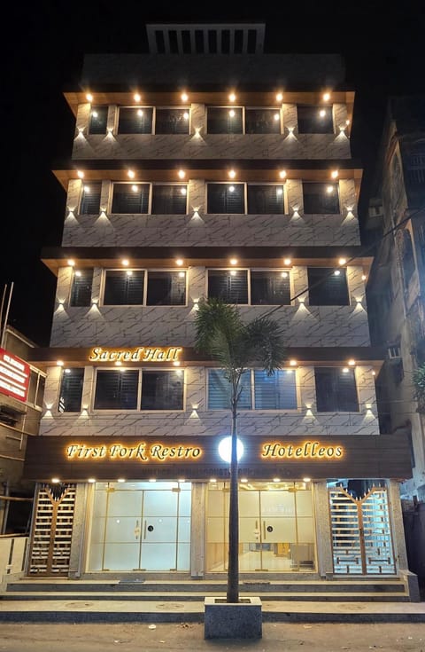 Property building, Night