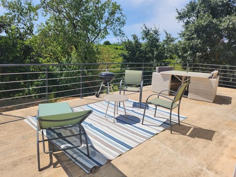 VILLA avec piscine clim jolie vue Camargue Villa in Provence-Alpes-Côte d'Azur