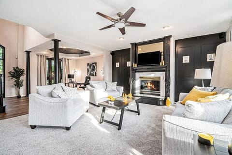 Furnished 5 BR Executive Rental Villa in Omaha