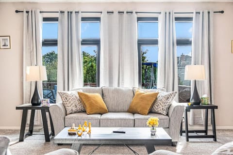 Furnished 5 BR Executive Rental Villa in Omaha