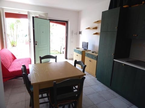 S011 - Sirolo, nuovo trilocale con giardino Apartment in Sirolo