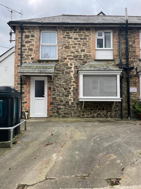 Property building, Street view