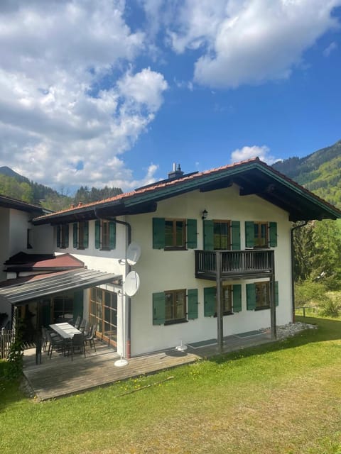 Property building, Spring, Day