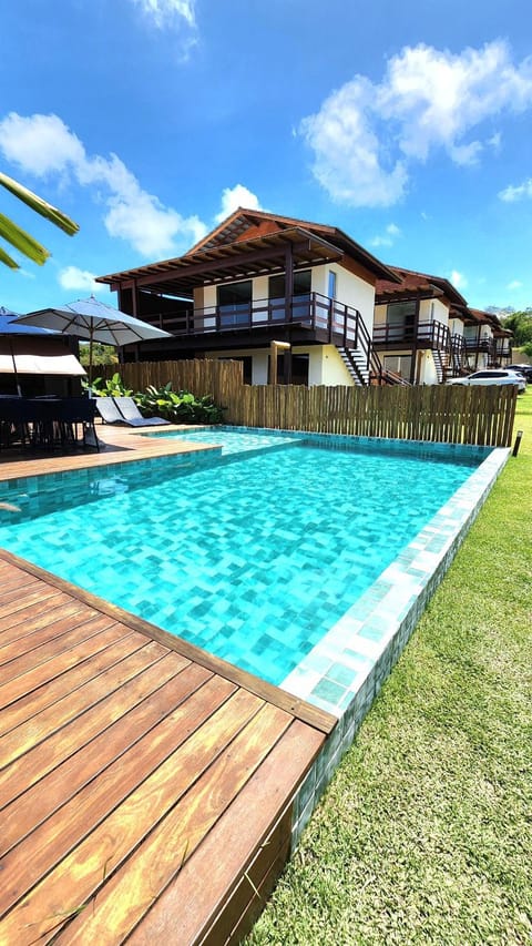 Day, Swimming pool