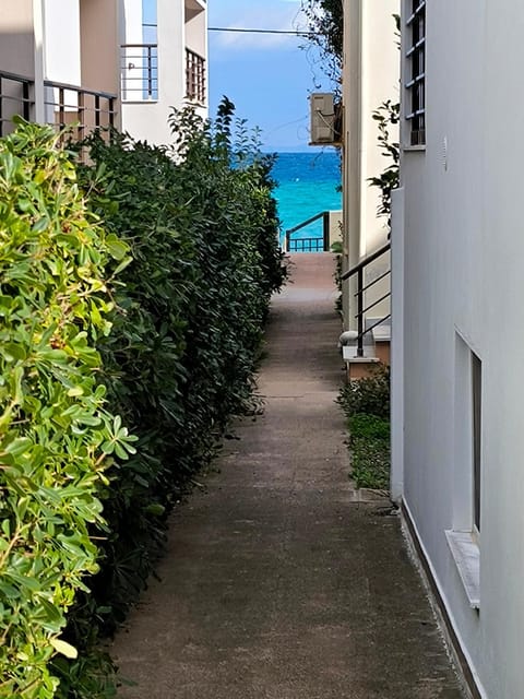 Polychrono Waves House in Halkidiki