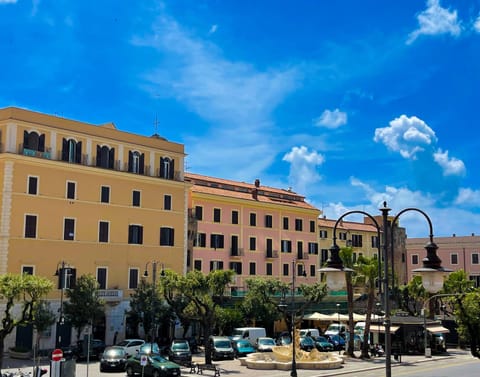 Property building, Neighbourhood, City view, Landmark view, Landmark view, Location