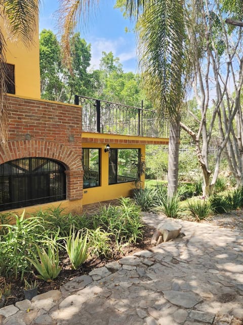 Property building, Natural landscape, Garden, Garden view