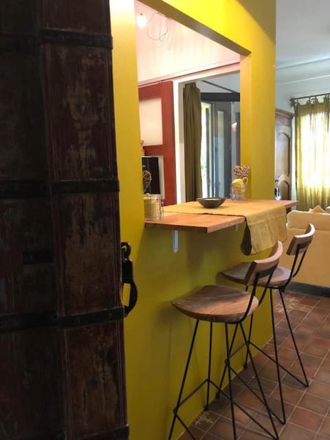 Studio piscine jacuzzi au milieu des vignes Apartment in Provence-Alpes-Côte d'Azur