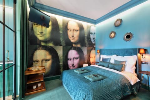 Photo of the whole room, Decorative detail, Bedroom