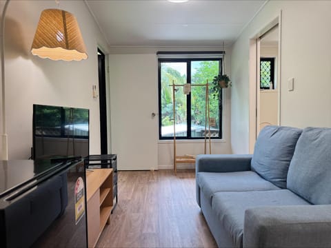TV and multimedia, Living room, Seating area, Evening entertainment