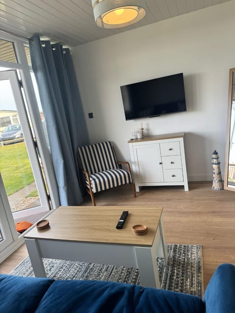 K44 Mablethorpe Chalet Park- Dog Friendly Chalet in Mablethorpe