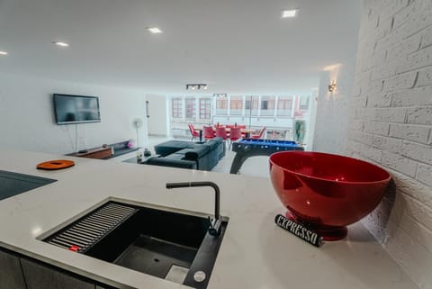 Sauna, Living room, Lounge or bar