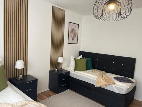 Bed, Living room, Photo of the whole room, Seating area, Bedroom