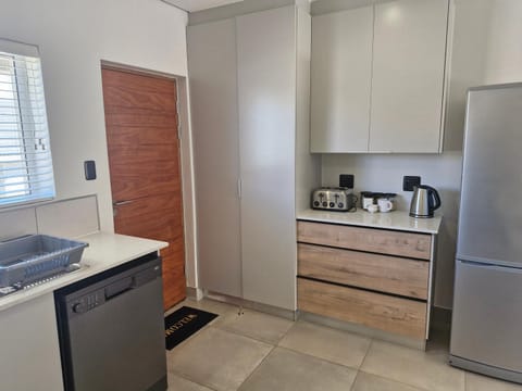 Group House 13 - 1 On York House in Western Cape