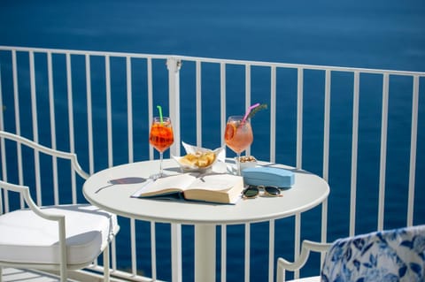 Food and drinks, Food, Drinks