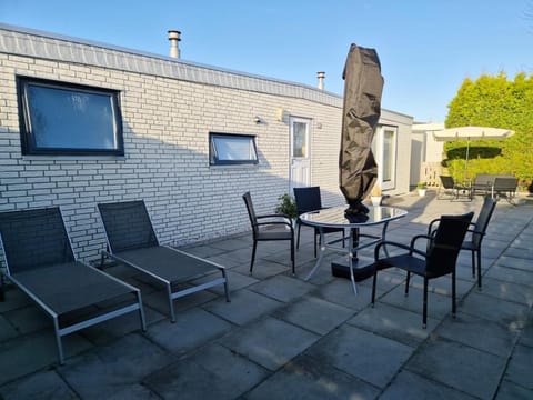 Garden, Balcony/Terrace