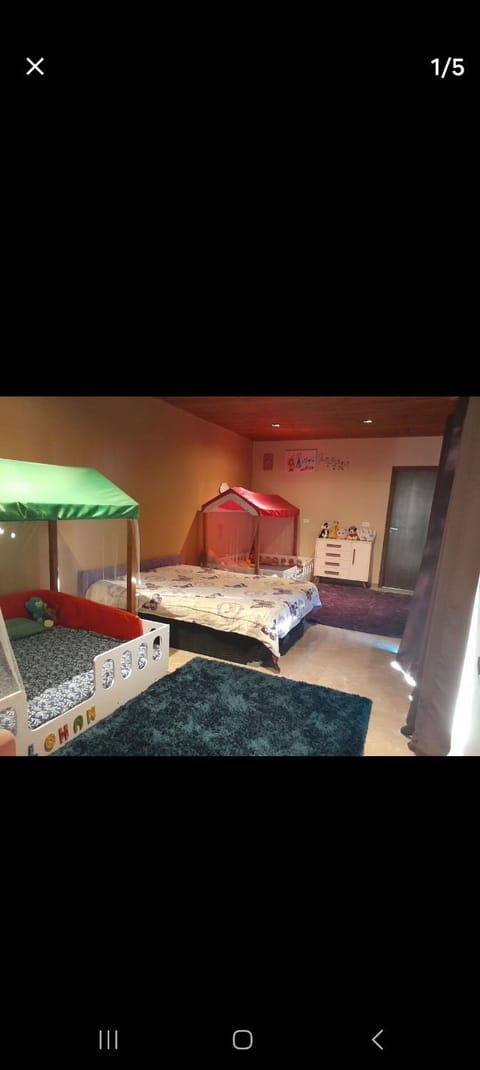 Bed, Bedroom, Family