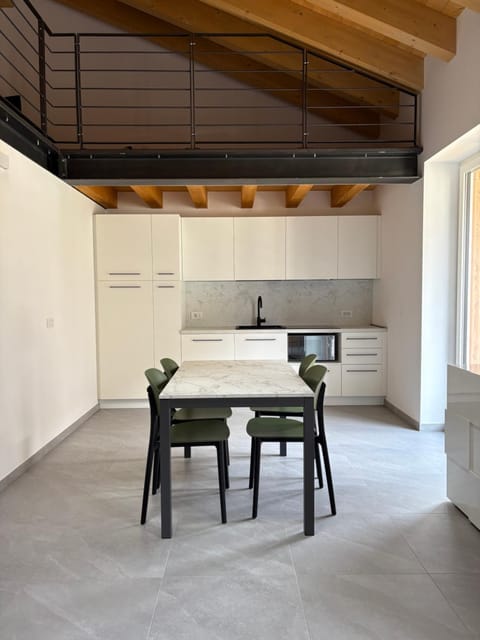 Kitchen or kitchenette, Dining area, dishwasher, oven