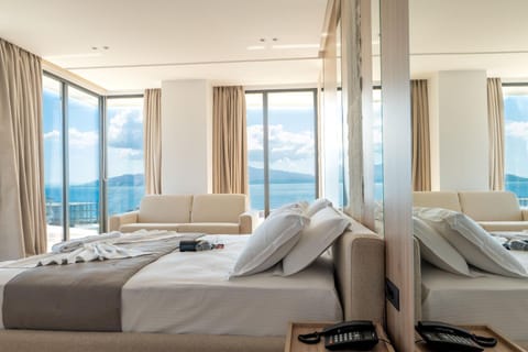 Bed, Bedroom, Sea view, towels