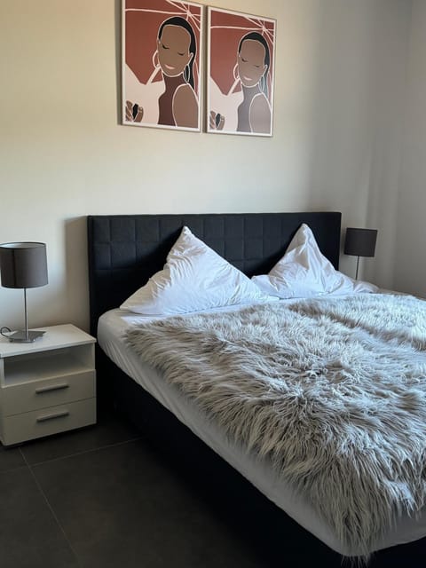 Pier 1 bis 4 gmütliche Zimmer mit Boxspringbett Vacation rental in Cuxhaven